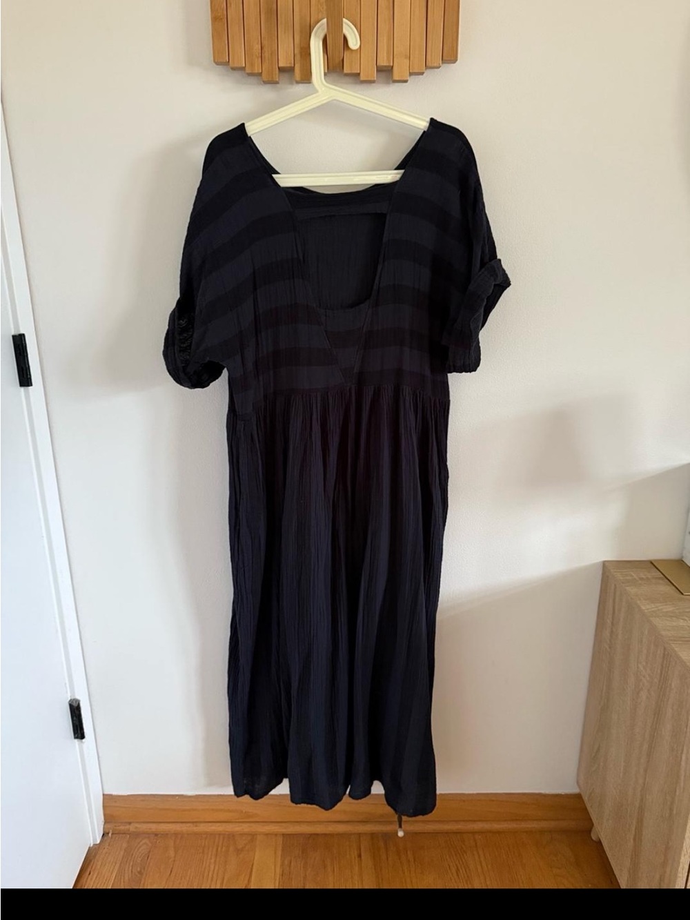 Curator sf Perry dress - Picture 3 of 5